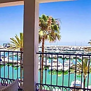  Apartment Of Marina Living Overlooking The Sea